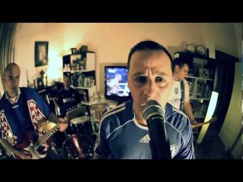 Gužva u 16-ercu - Stare stvari [OFFICIAL video]