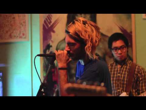 Couch Tigers- Lizzards on Ice @ Sweat Records