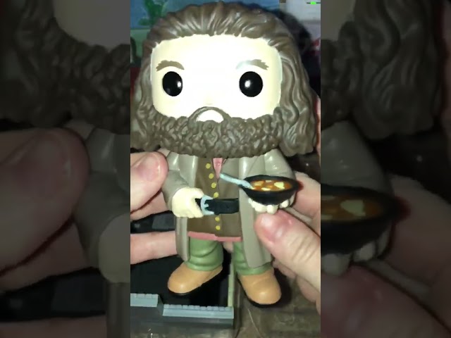 Vídeo relacionado con Funko Pop! Deluxe Hagrid en el Caldero Chorreante - Harry Potter