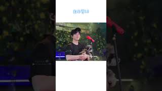 Download lagu 20260819_康乃馨7.0《黑夜的一束光》With.呆米  #劉宇寧 mp3