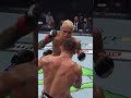 The submission king Charles Oliveira has HANDS! ?