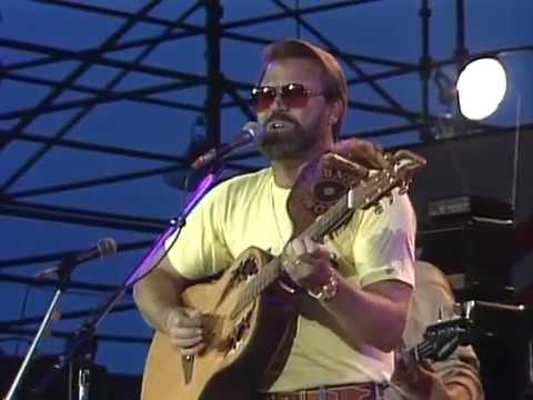 Glen Campbell - Rhinestone Cowboy and Galveston (Live at Farm Aid 1985)