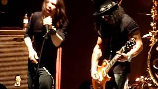 Slash - Promise (Live Zénith, Paris France - 12/07/2011) Angle 2