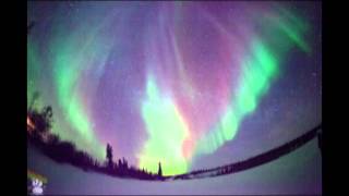 preview picture of video '201302 Northern Lights in Yellowknife, NWT, Canada.'