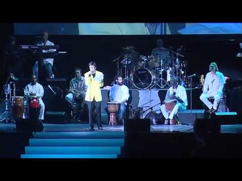 Robin Gibb sings Mother of Love (Live debut at Wembley Arena)