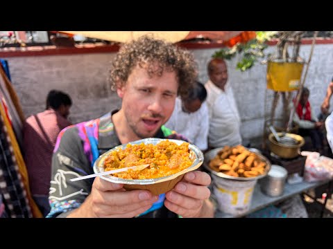 Trying street food in INDIA | Everything is spicy! 🌶️🇮🇳