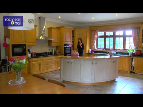 An impressive 5 bedroom detached house for sale in Whitchurch