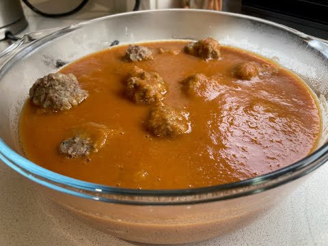 Meatballs with Red Pepper Sauce