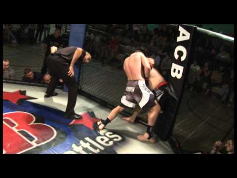 Amateur Cage Battle 2 - Gavin hughes vs Shahean Mesdaghi [Welterweight Title Fight]