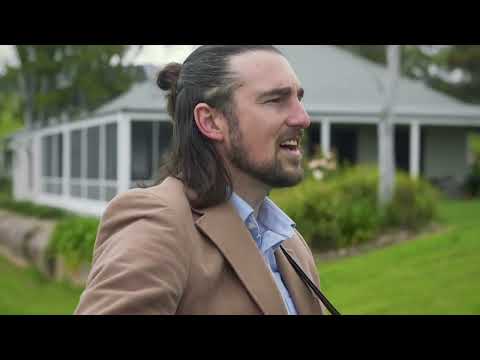 Event Entertainers presents Guitarist and Vocalist Tommy Novak