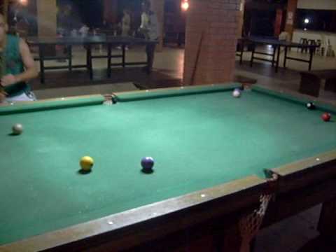 Siri apavorando na sinuca