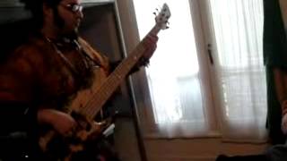 Munir Hossn jam with trajano Caldas, groove bass fodera imperial elite 5