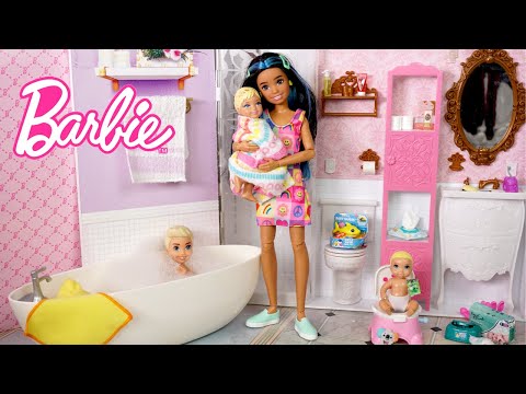 Barbie & Ken Doll Family Babysitter Evening Routine