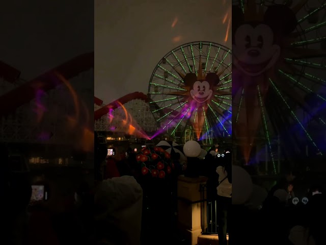 Vídeo relacionado con Disney Mickey & Friends Fireworks Vacation Family Trip 2024 Camiseta
