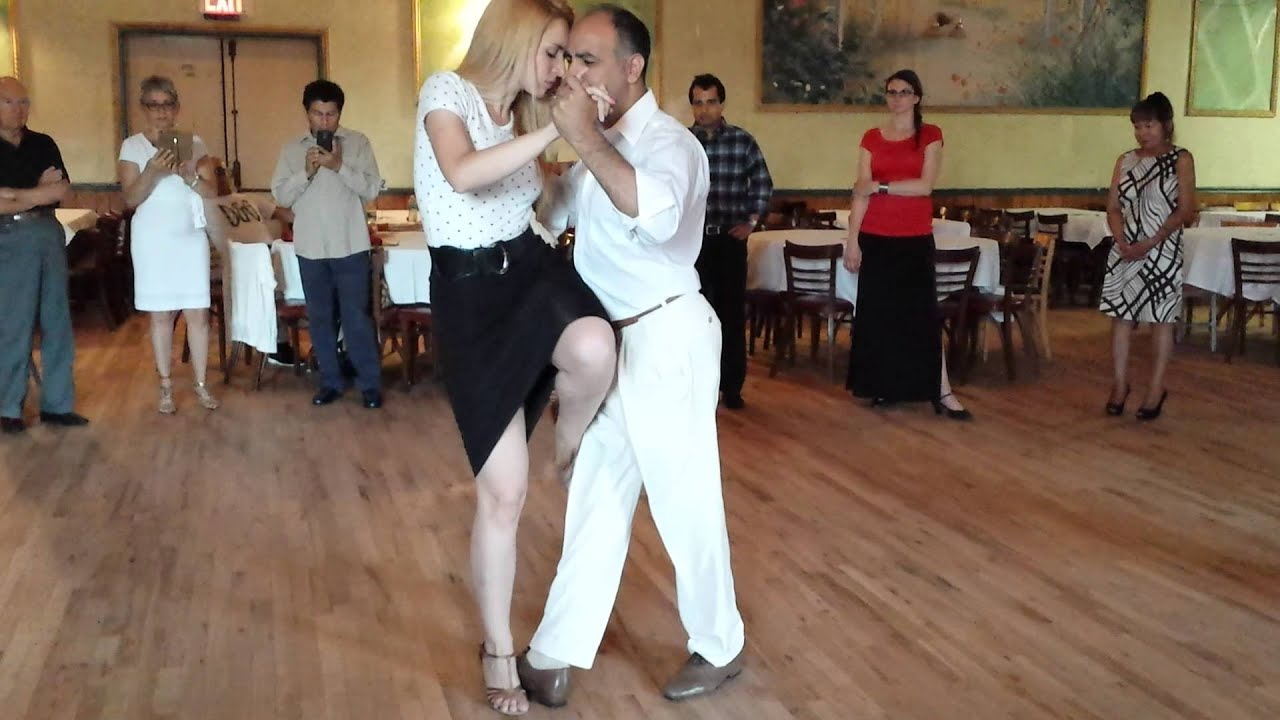 Argentine tango class: Claudio Villagra and Helena Fernandez - Cómo Se Hace un Tango