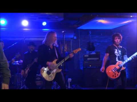 Friedman Pre-NAMM w/ Jerry Cantrell - Man in the Box w/ two riff teasers - Lucky Strike 1/17/17