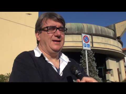 2017-02-15 PISTOIA - SARTI MUSULMANI CUCIRANNO TUNICHE PER COMUNIONI