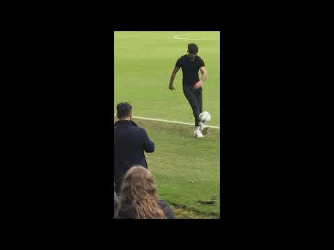 Freestyler Jay Rosa Silences Derby Fans At Wycombe