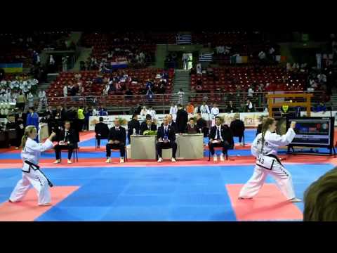 Roisin O'Neill v Jade Doran. Junior Female 1 Dan Tul. Round 2. 2012 Euros, Bulgaria