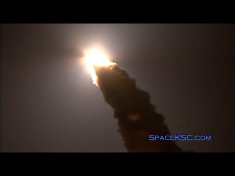 STS-131 Discovery Launch, April 5, 2010 (Filmed From Press Site)