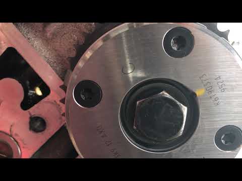 installation of VVT Actuator and Timing chain on a Ford 2.3 liter Turbo engine