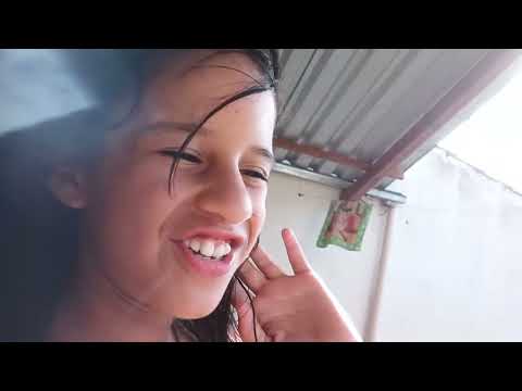 From 01:38 Fazendo um skin care na pele