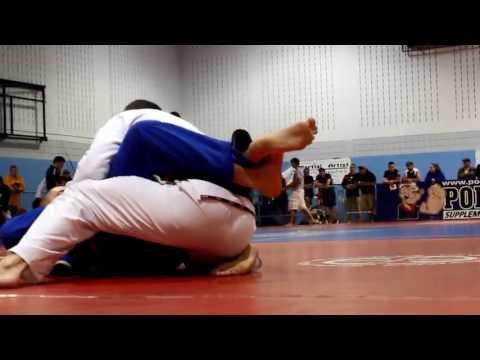 Ottawa International BJJ Championships 2013 // Lee Villeneuve VS Thomas Beach
