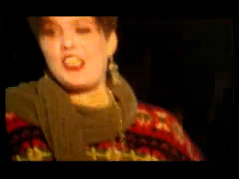 Värttinä - Yötulet videoclip.mp4