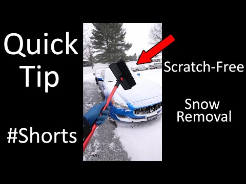 How to Remove Snow WITHOUT Scratching your Car #Shorts