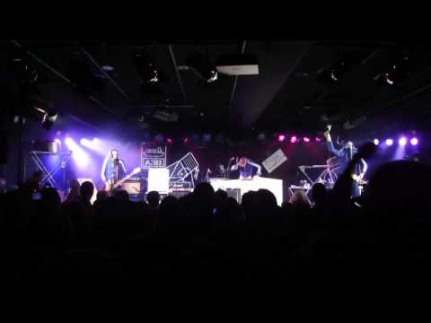 Hurra Torpedo - Budapest A38 - January 20, 2012