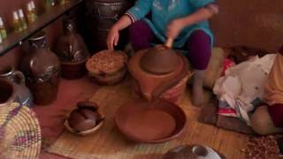 preview picture of video 'Grinding nuts into argan oil near Marrakech, Morocco'