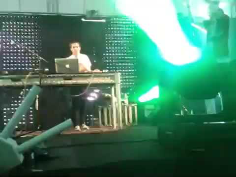 Surkin White knight two Melbourne stereosonic