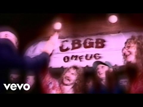 Only Daddy That'll Walk The Line video