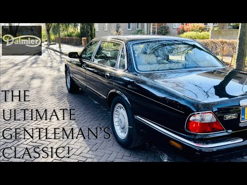 Thumbnail for Daimler V8 2002 | Walkaround English Luxury! | Gentleman Car! | Jaguar XJ | Super Interior! | Dutch by Car