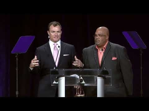 John Lynch Describes the Late, Great, Reggie White's "Hump Move"