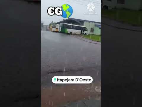 CHUVAS FORTES atingem o PARANÁ