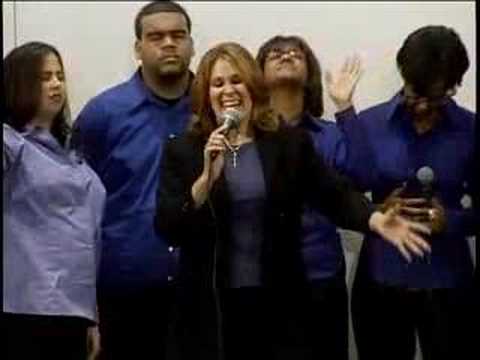 Lissette Acosta - Digno Eres De Gloria (Clip)