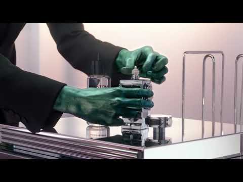 PHANTOM, an infinitely refillable bottle | PACO RABANNE