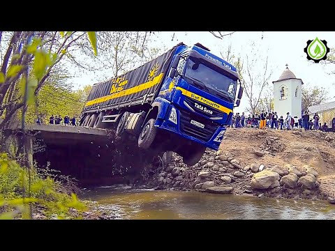 Dangerous Idiots Truck & Heavy Equipment Fails Compilation | Extreme Truck Idiots at Work #84