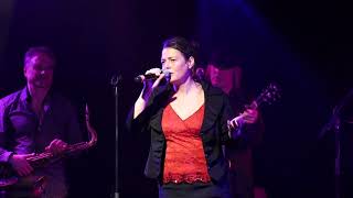 Jessica Born singt Do Right Woman Aretha Franklin