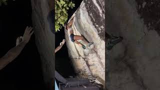 Video thumbnail of I na tora, V11. Cocalzinho de Goiás