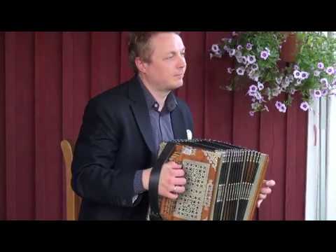 JUHAN UPPIN (August Teppo lõõtspill) - Usalda / Ukuaru valss