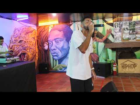 Mc Yuri QJC  no Mês do Hip Hop 2024 na #cchiphopleste