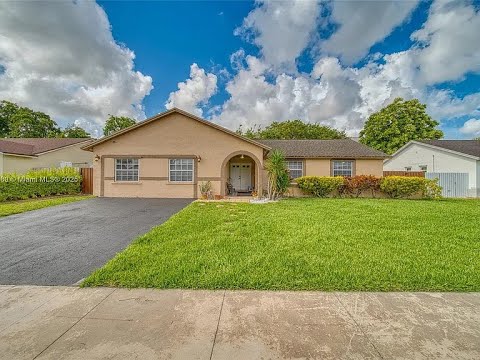 13820 SW 285th Terrace, Homestead, FL 33033