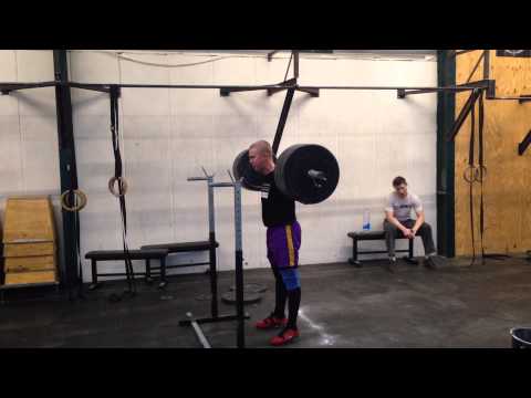 Squat: 130 x 10 reps by Anton F. Rønager