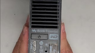WD Western Digital My Book Essential Disassembly *Warning: Clips Holding It Together Will Break*