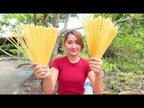 First Time With Spaghetti - Spaghetti Spicy Shrimp Cooking - Cooking With Sros Video