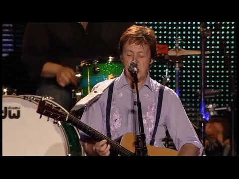 15 Calico Skies - Paul McCartney - Live in Quebec, Canada.