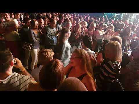 Aloe Blacc - Soul Train Style (live at VeszprémFest 2018)