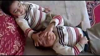preview picture of video 'funny-TKW( twins kids wrestling )'